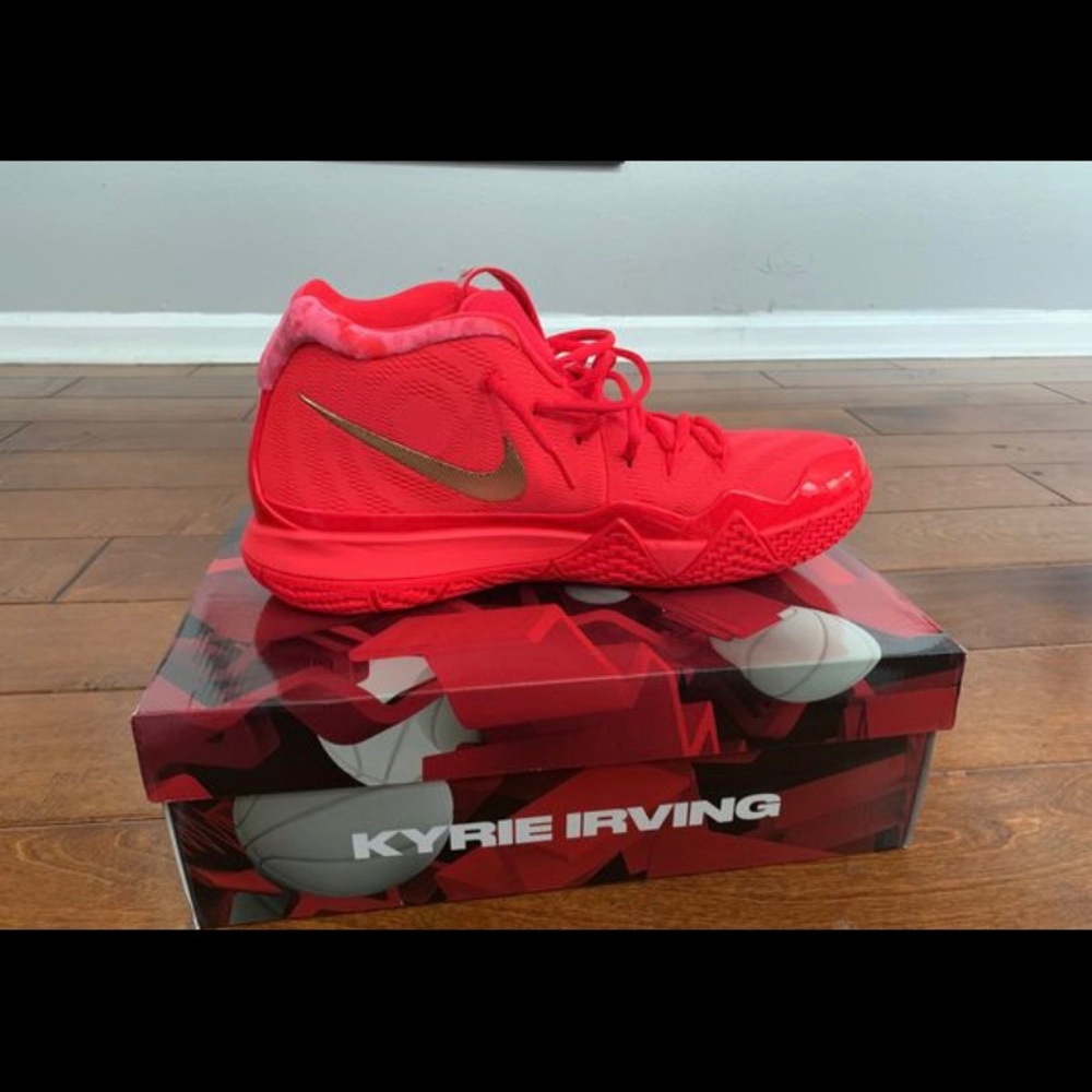 Nike Kyrie Irving red carpet size 13